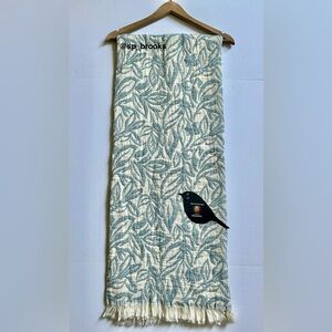 🎁Piscatextil Throw Blanket - Long Leaf Floral Pattern - Blue and Oatmeal